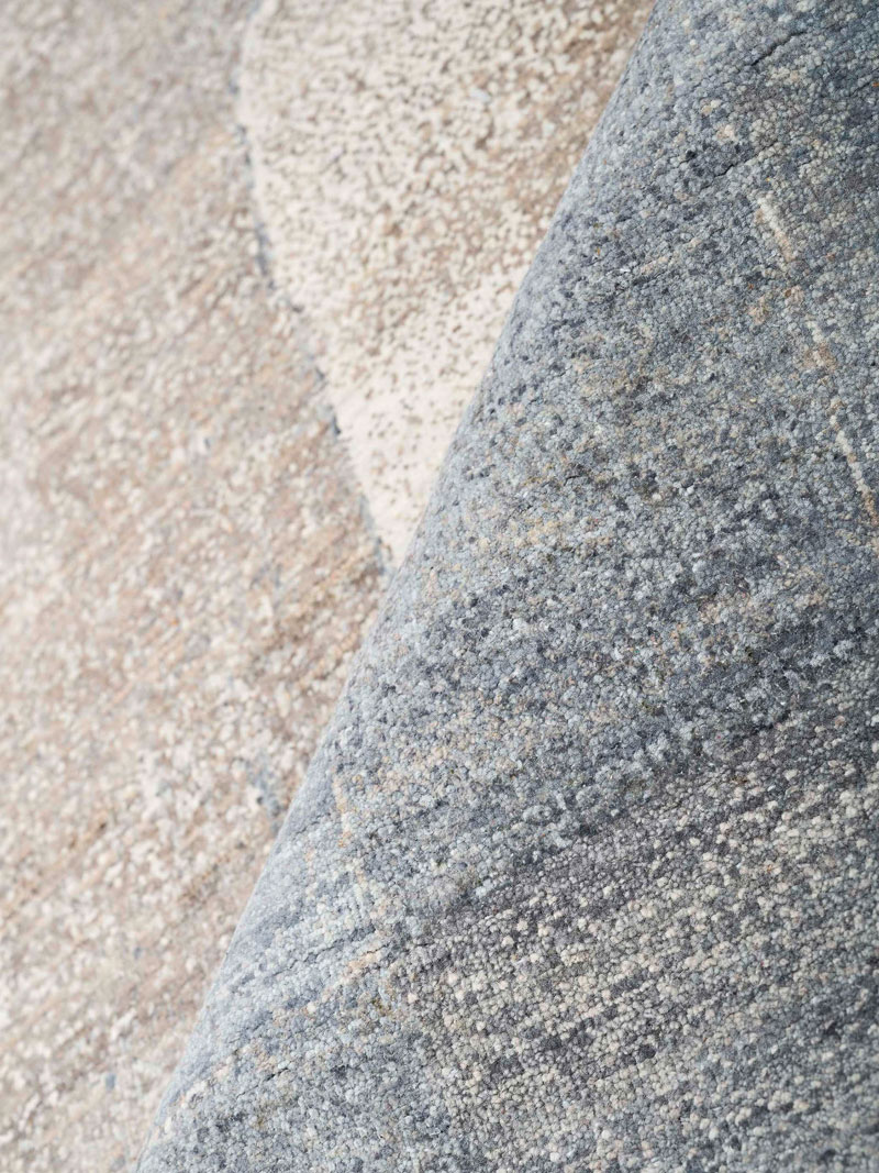Snow Silver Luxury Rug