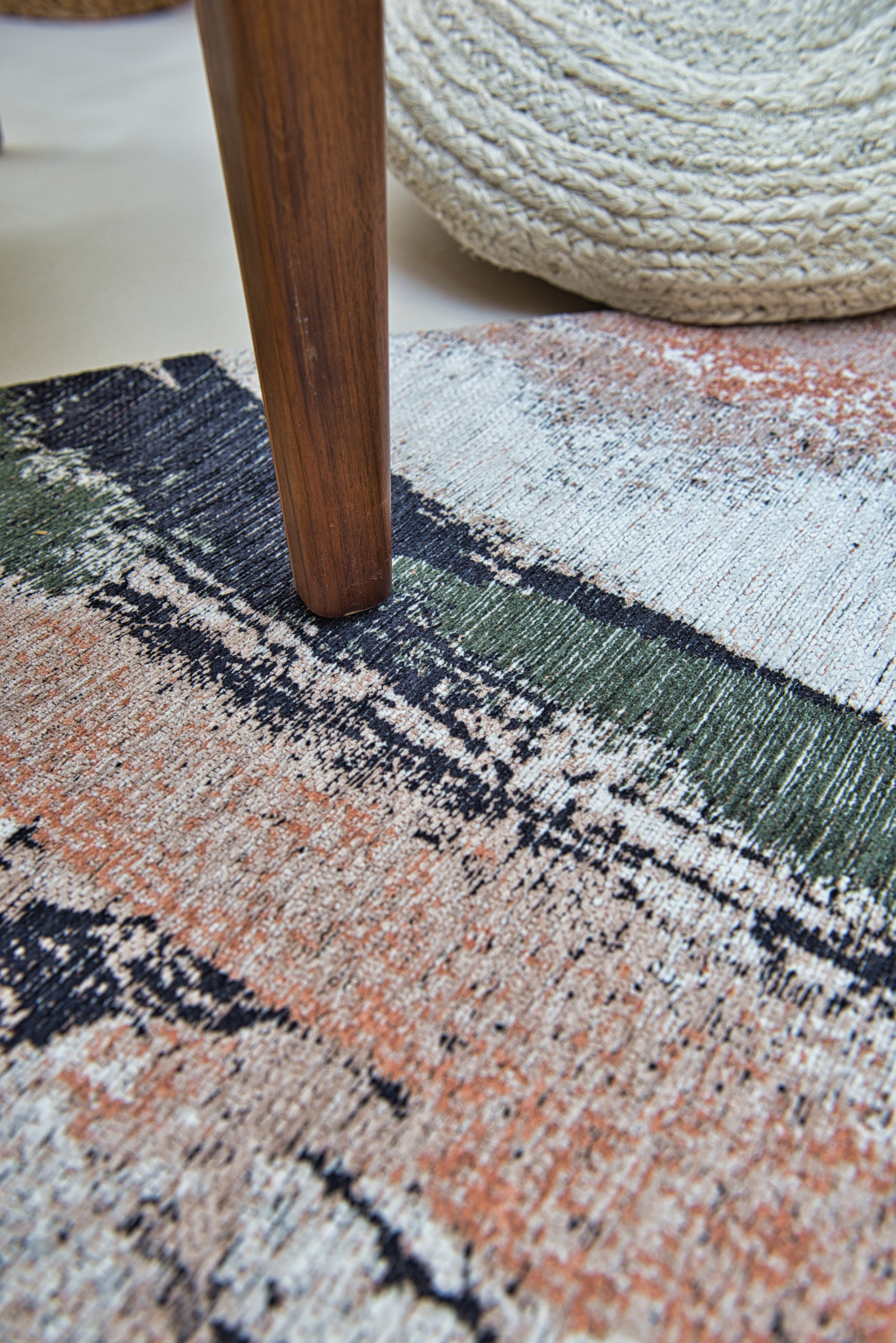 Indian Rice 9393 Round Rug