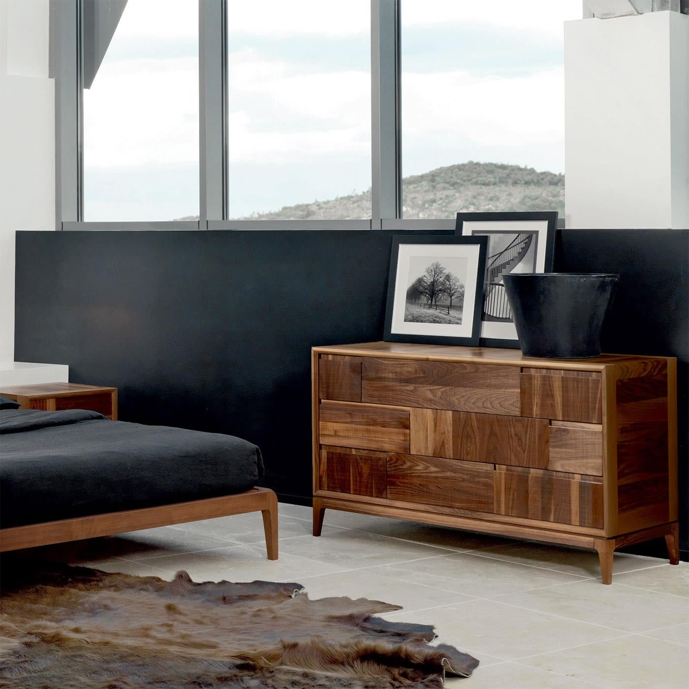 Trama e Ordito Handmade Brown Chest Of Drawers
