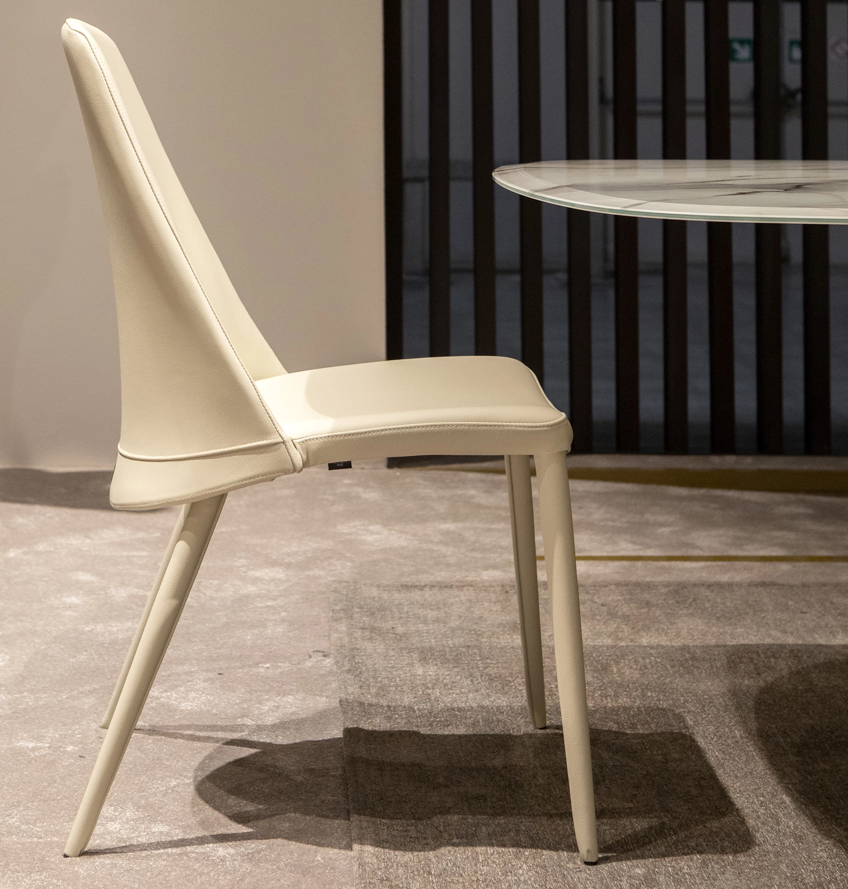 Elmo Ivory Chair