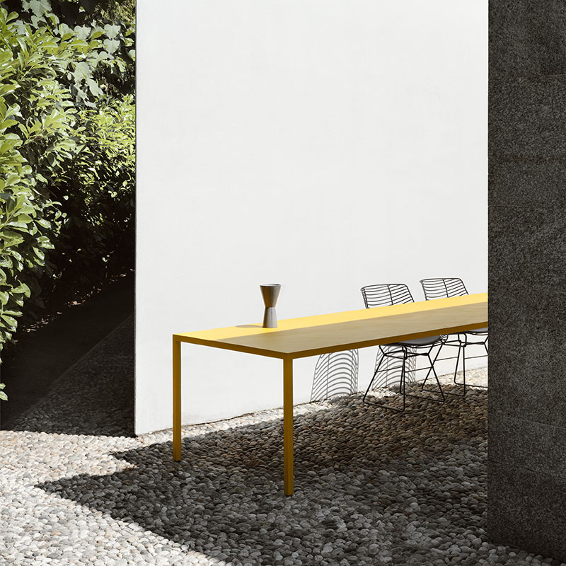 Tense Outdoor Table | Colour: Reconstructed Stone White Calce X131