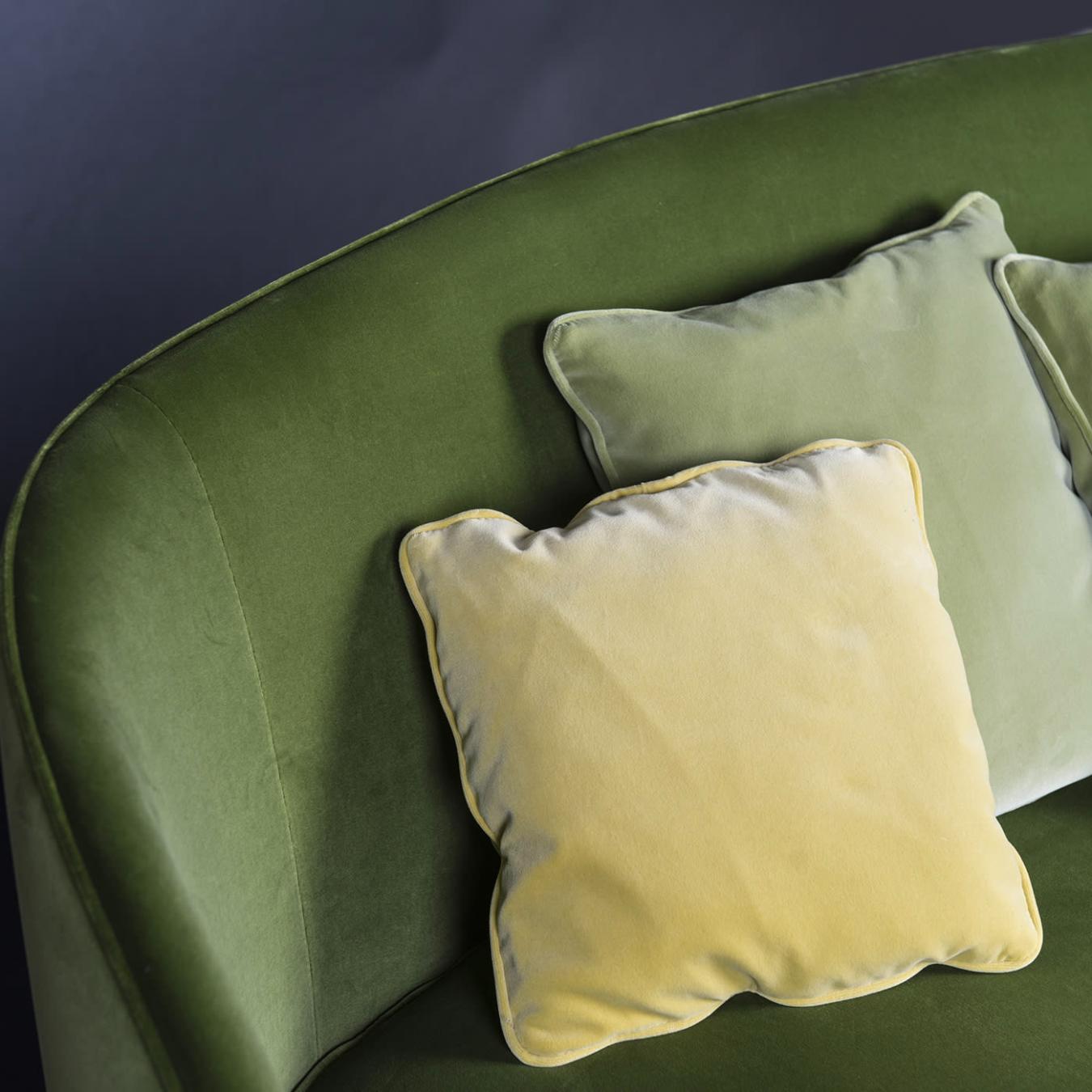 Vivien Sofa