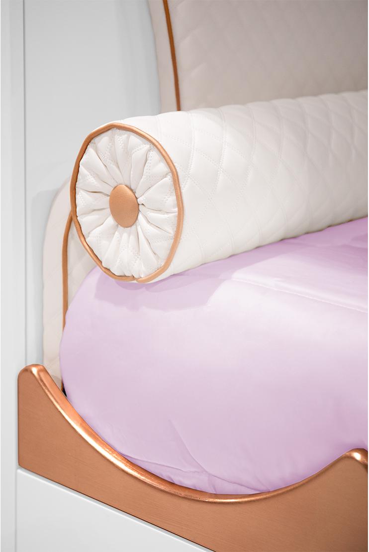 Grand Castle Bed