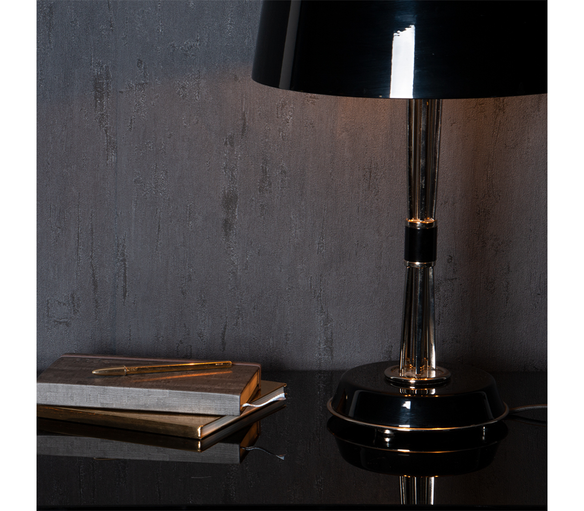 Ezra Table Lamp