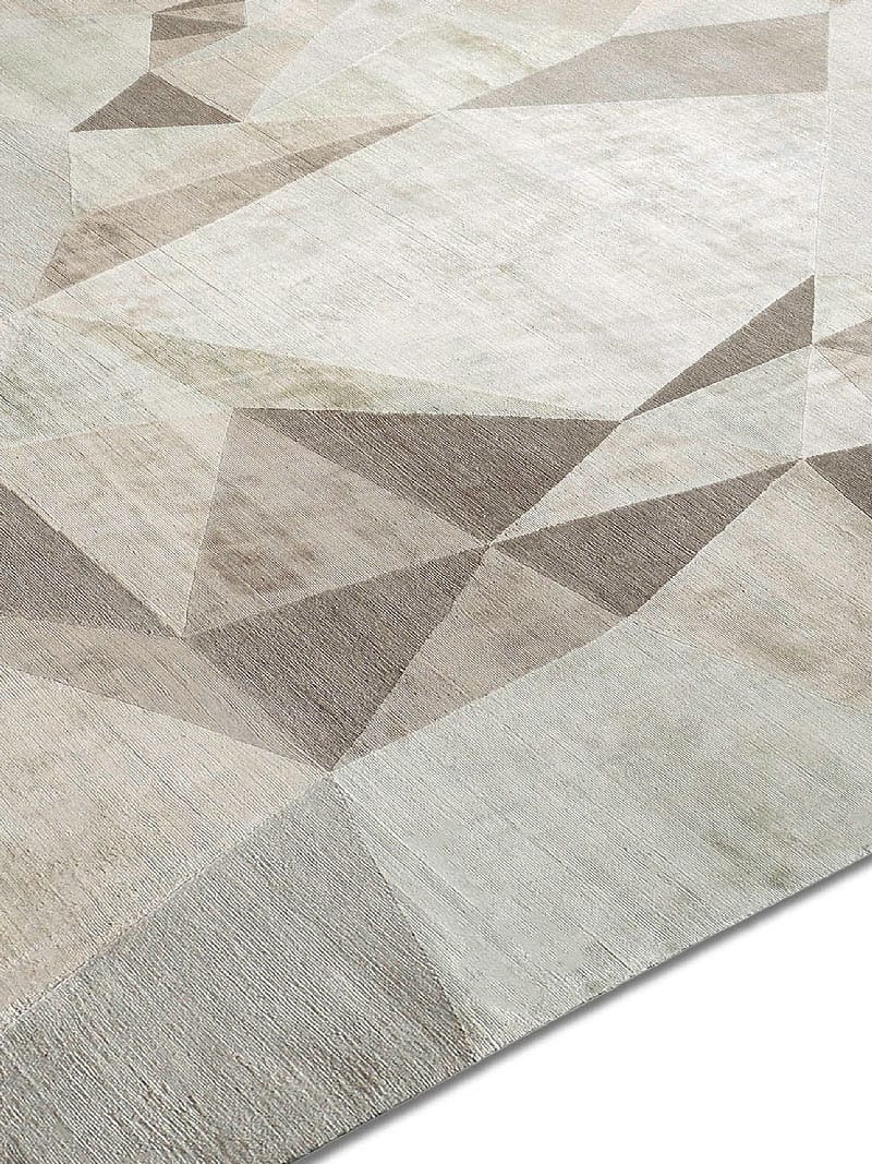 Heart Luxury Hand-Knotted Rug