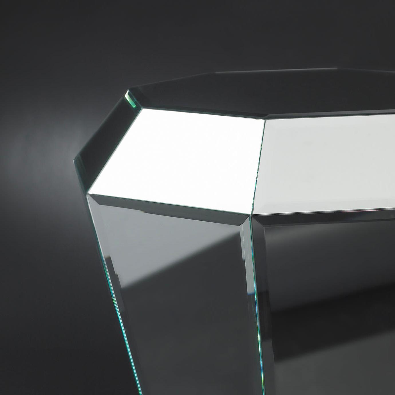 Diamante Mirrored Column