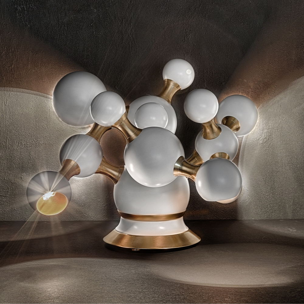 Atomic Table Lamp