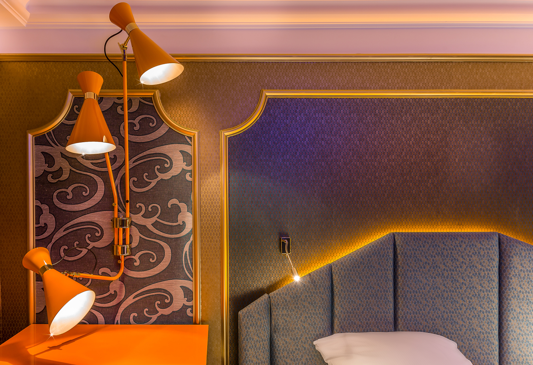 Artist Wall Lamp - 2