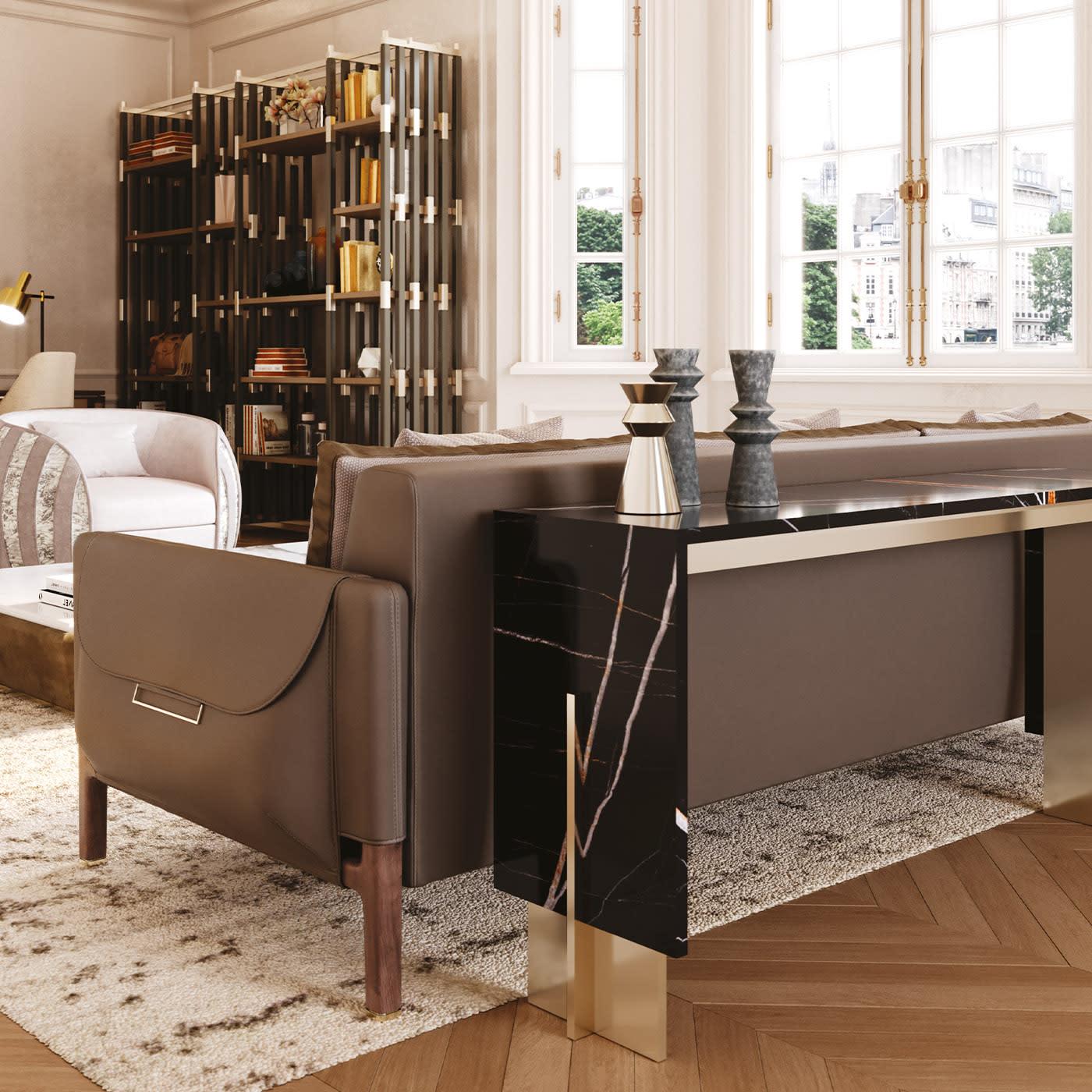 Guglielmo Traditional Console