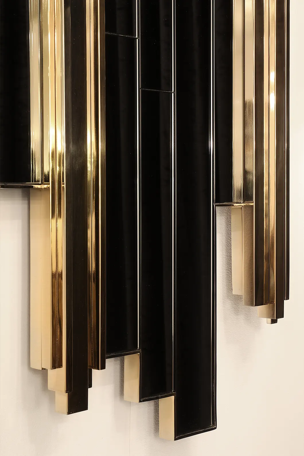 Majestic Mirror