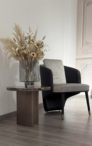 Guest Cylindrical Glass Vase