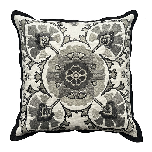 Alexi Noir 50 × 50 Cushion
