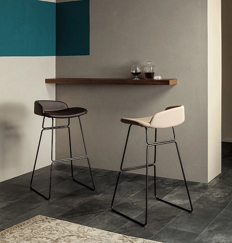 Brend Elegant Bar Stool