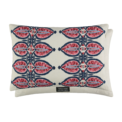 Montacute Rouge 60 × 40 Cushion