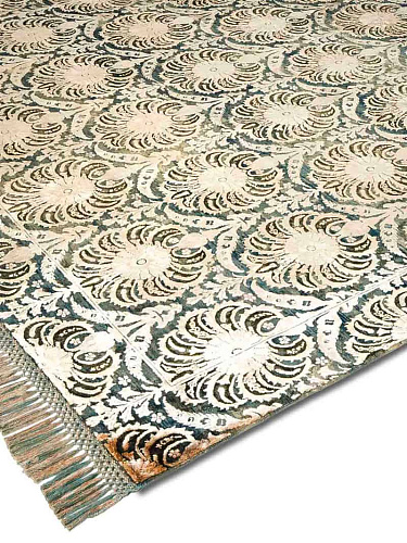 Ferdinand Hand-Woven Rug