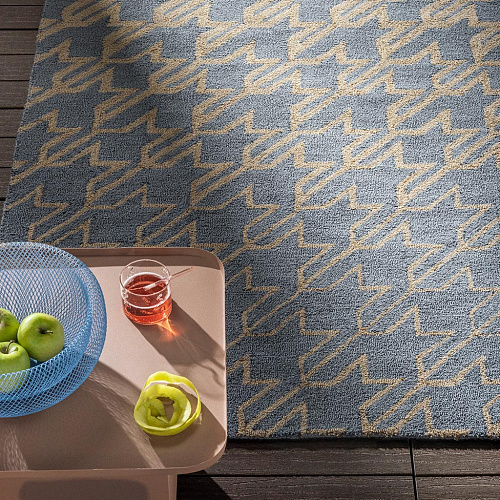 Houndstooth Washed Blue Outdoor Rug