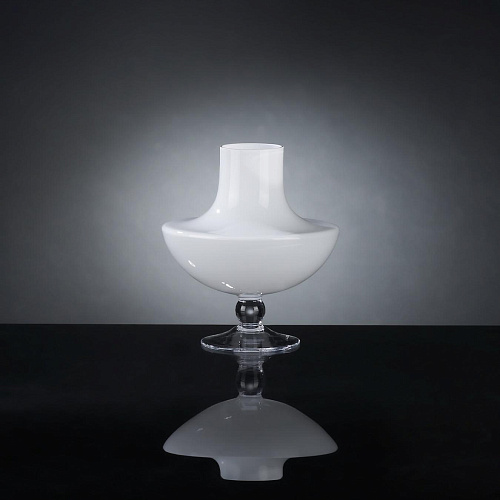 Juno Sculpted Vase