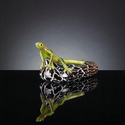 Lizard on Stone Figure