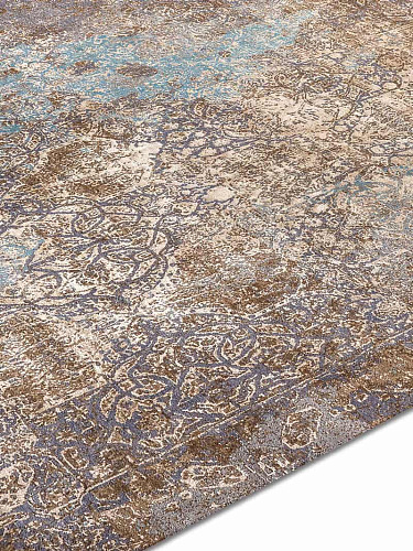 Ferahan Splash Hand-Woven Rug