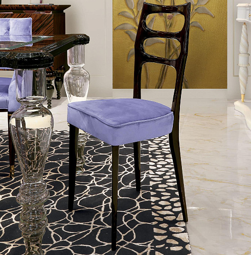 High-Gloss Brown Finish Chair