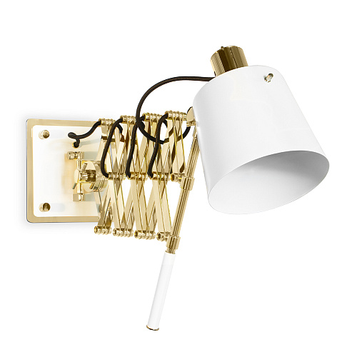 Brass Player Wall Lamp