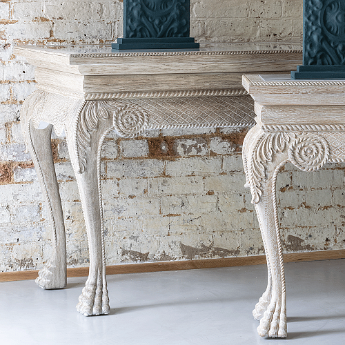 York Mini Console Venetian White Oak