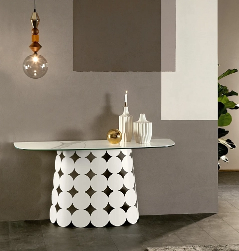 Pois Console Table