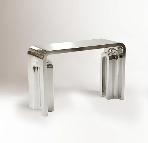 Pliè Sculptural Console