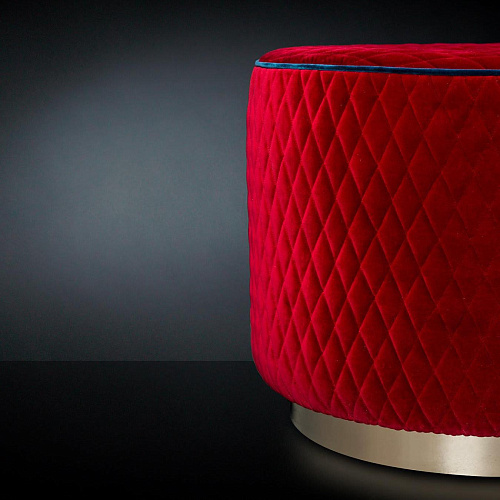 Kidman Red Pouf