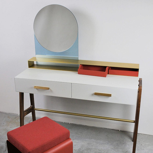 Premium Dressing Table with Mirror