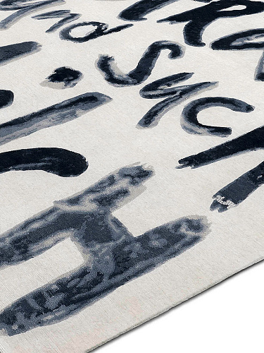 Suche Milch  Luxury Hand-Knotted Rug
