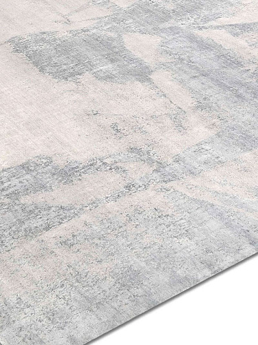 Grey / Beige Hand-Knotted Rug