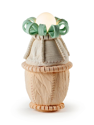 Marjorelle Fresia Handcrafted Table Lamp