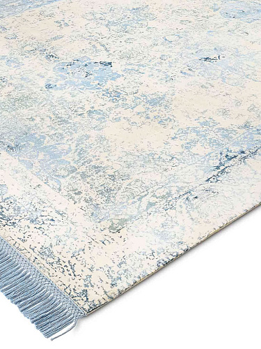 Light Blue Luxury Rug