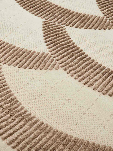 Terra Incognita – Tulpar Irregular Rug