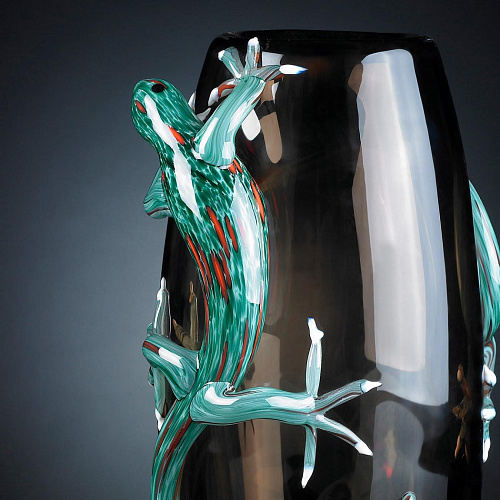 Gecko Sculpted Vase