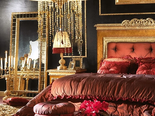 Royal Nightstand Lamp