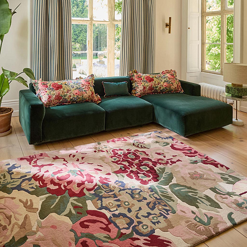 Rose & Peony Red 045000 Rug
